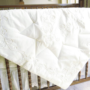 Imperial Embroidery Crib Quilt 32×42